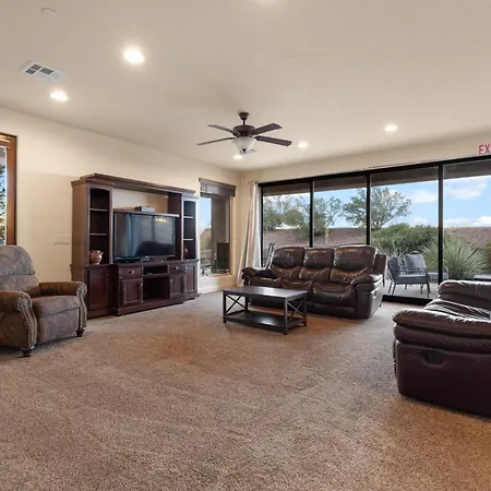 Ground Level Poolside Retreat At Sand Hollow Resort